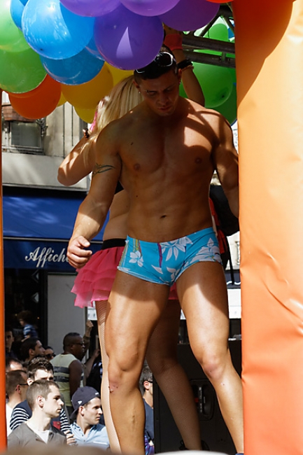 Gay pride Paris JUN13-271